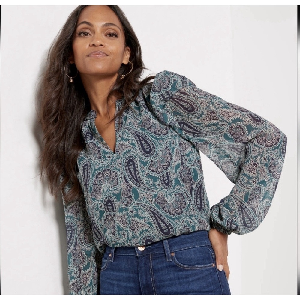 Evereve Kora Paisley Chiffon Blouse Green Navy Ruffle Neck EW8013955E XS
